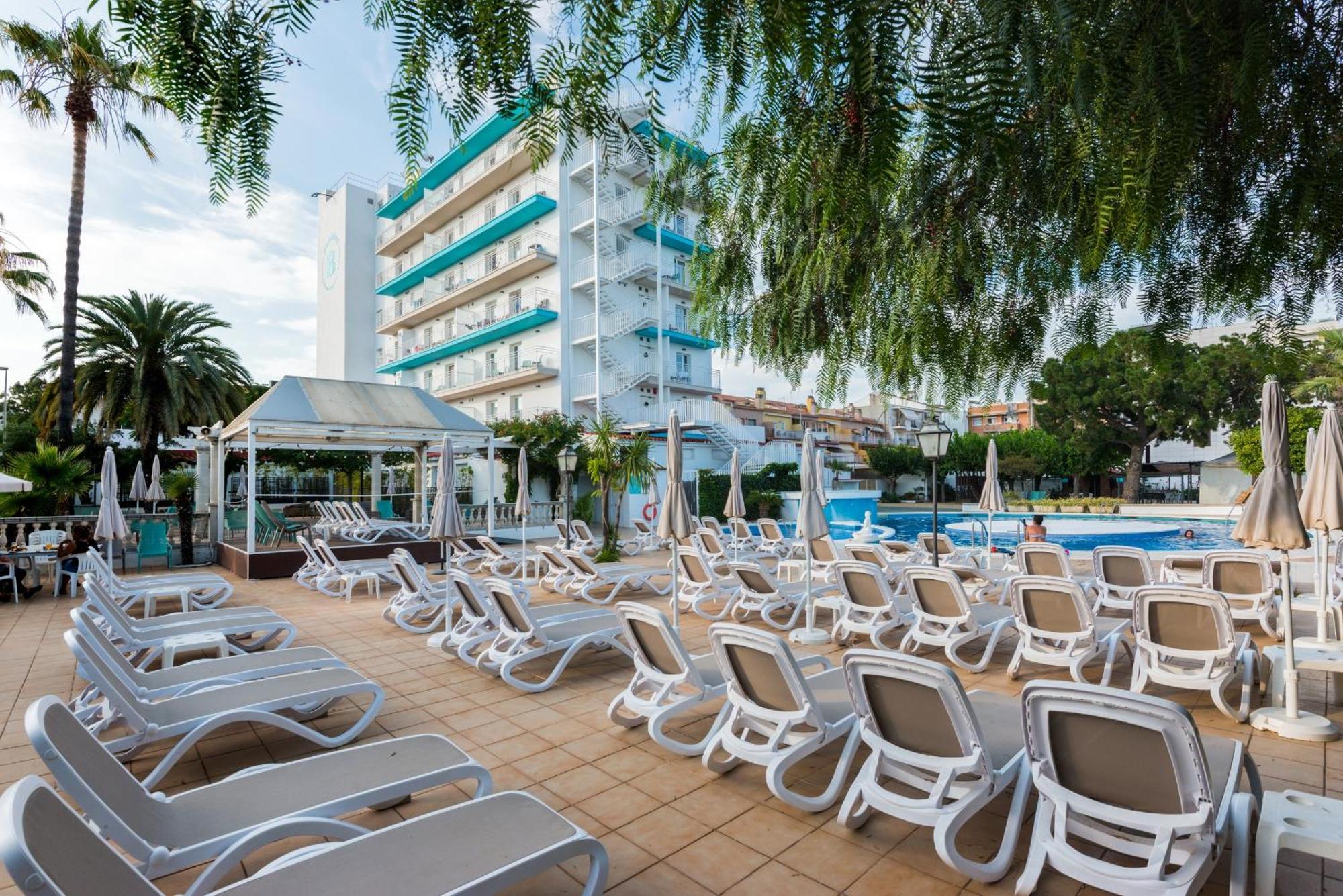 Bamblue Boutique Apartments Pineda de Mar Exterior photo
