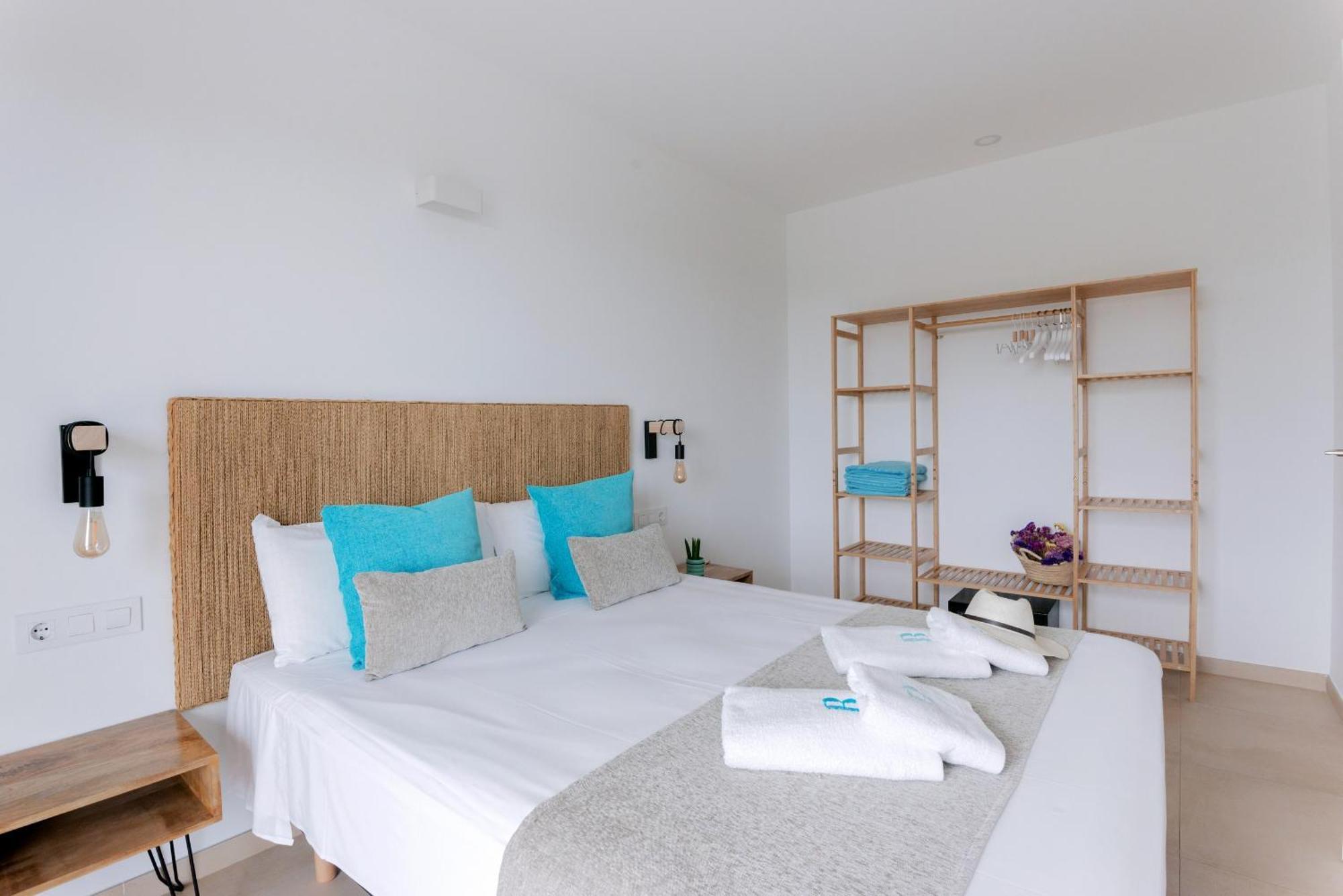 Bamblue Boutique Apartments Pineda de Mar Exterior photo